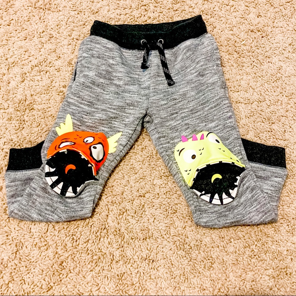 Monster knee sweatpants size 4T